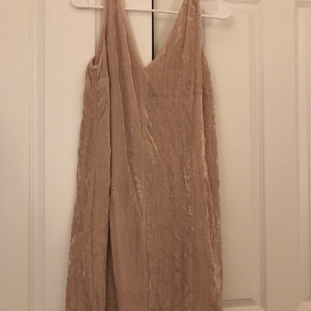 Loft crushed velvet in pale pink